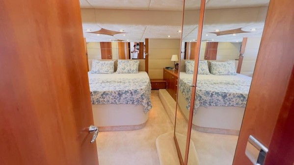 2009 SUNSEEKER MANHATTAN 60