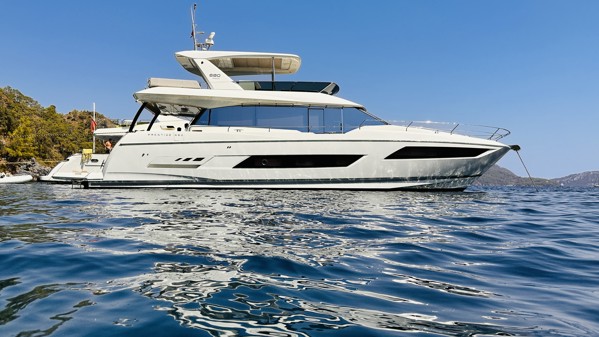 2019 PRESTIGE 680