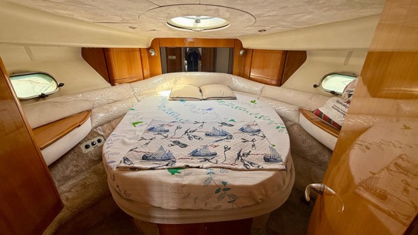 2002 PRINCESS 40