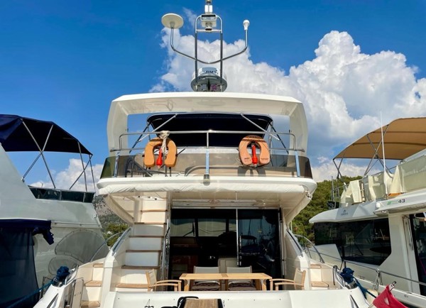 2009 PRINCESS 50