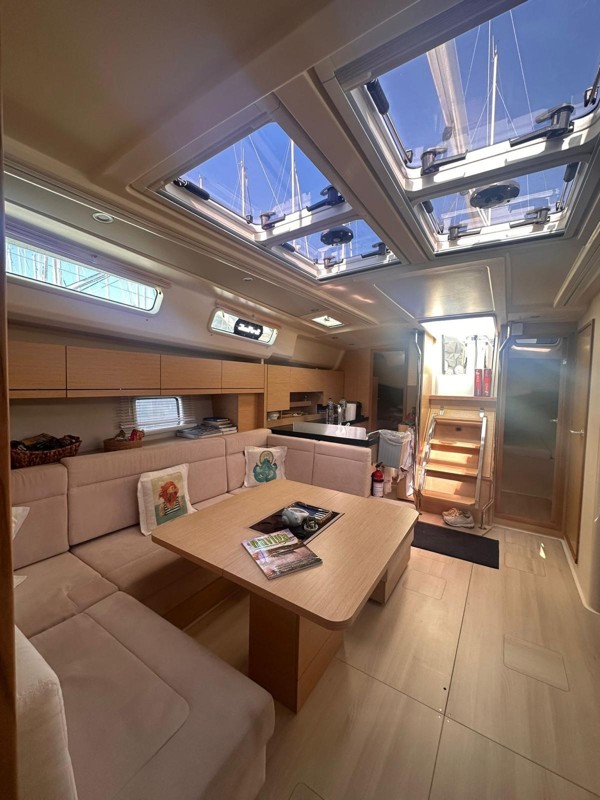2022 HANSE 458