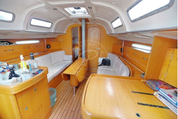 2005 BENETEAU FIRST 40.7