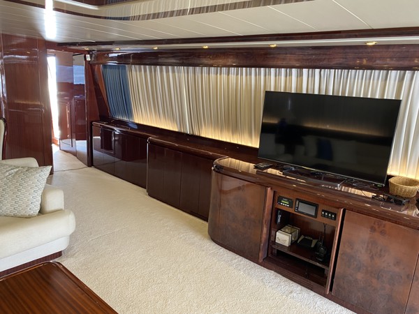 2000 FALCON 86