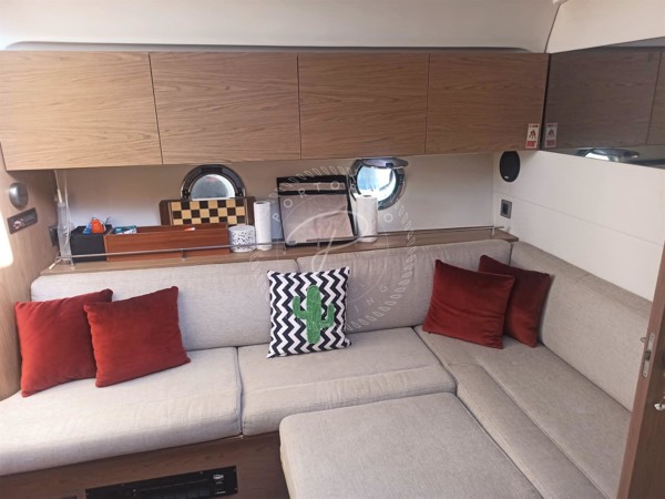 2014 BENETEAU GT 38