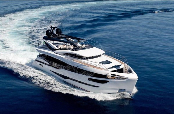 2018 DOMINATOR ILUMEN 28M