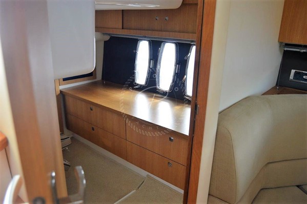 2012 FAIRLINE TARGA 38