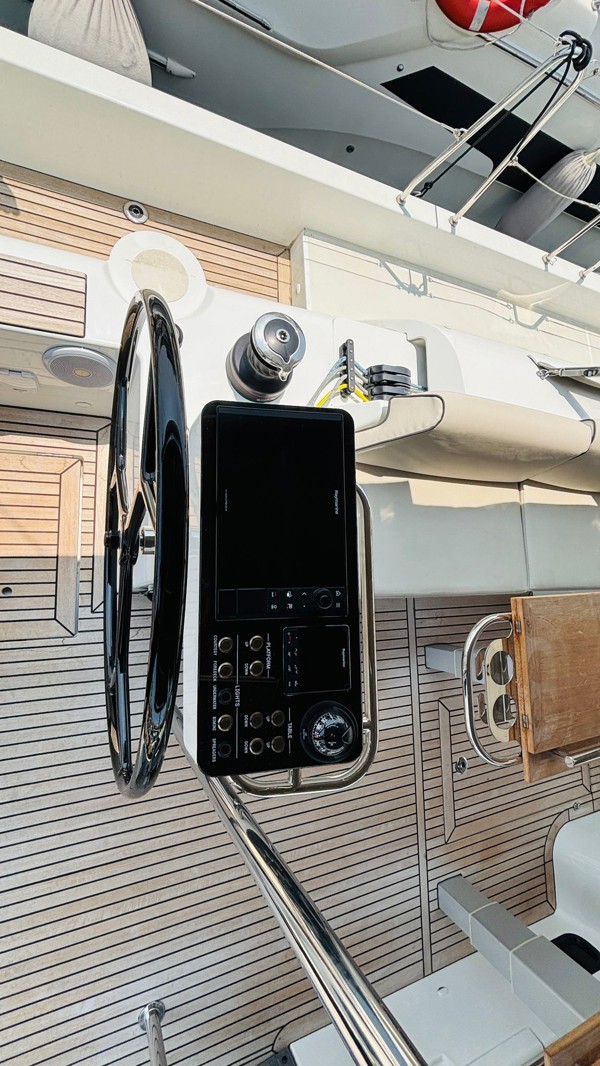 2024 BENETEAU OCEANIS 54