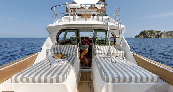 2017 BERTRAM 35