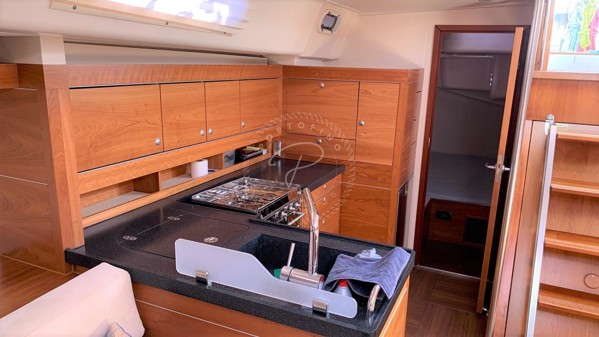 2010 HANSE 545