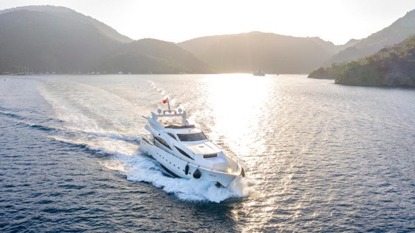 2006/2019 SUN YACHTS 32M