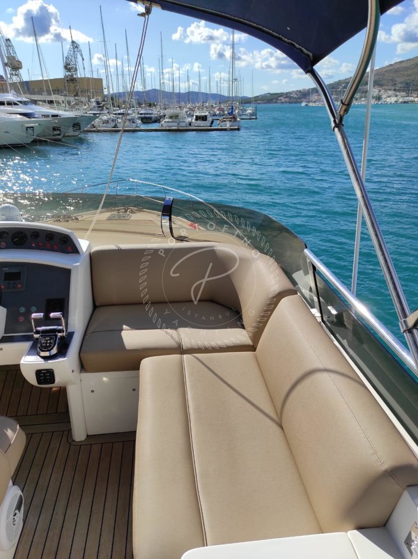 2009 PRINCESS 62