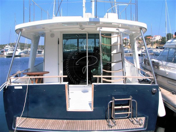 2005 BETEAU SWIFT TRAWLER 42