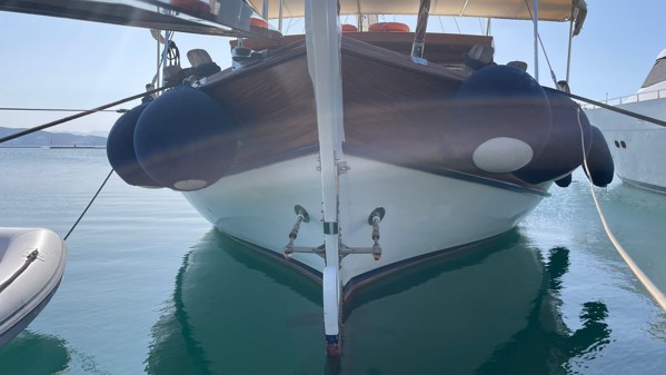 2011 TIRHANDIL CUSTOM 20 M WOODEN