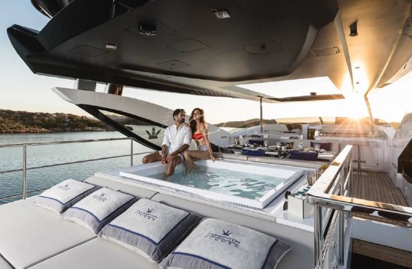2018 DOMINATOR ILUMEN 28M
