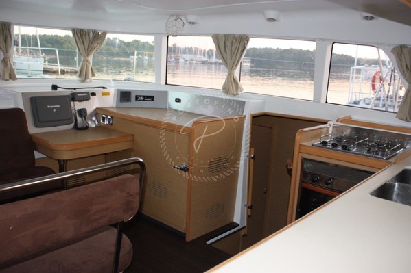 2010 LAGOON 440