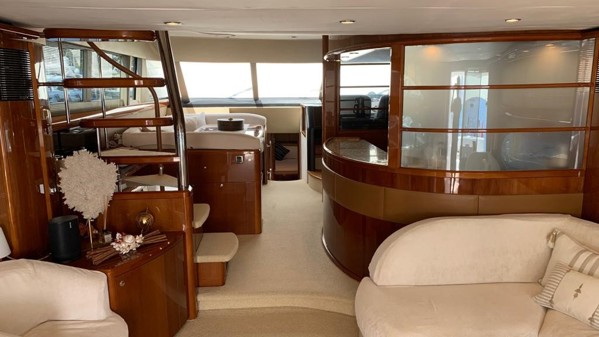 2007 PRINCESS 21M