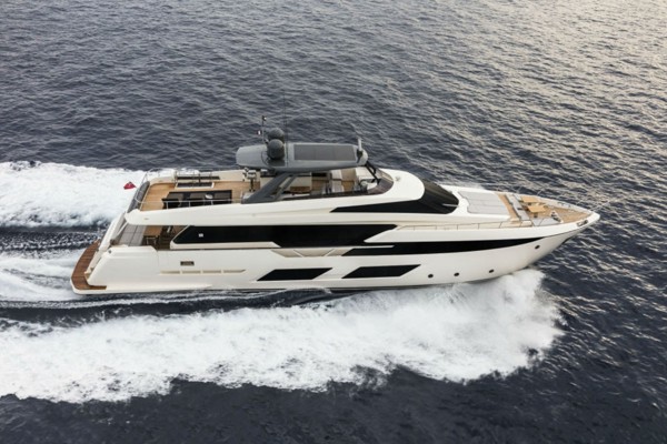 2021 FERRETTI YACHTS 920
