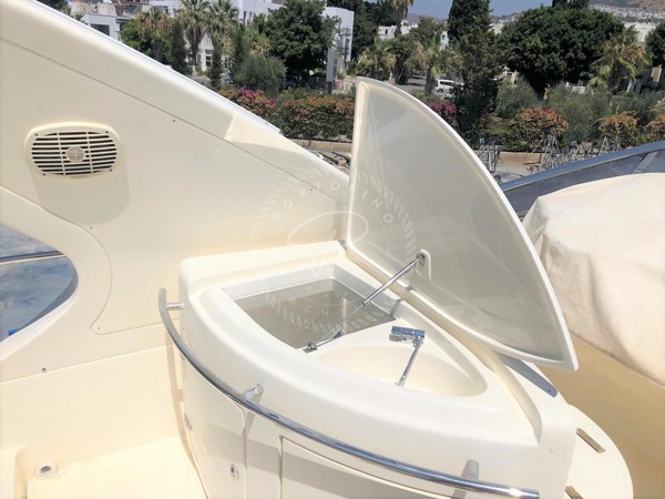 2010 AZIMUT 55 FLY