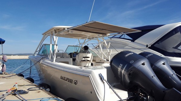 2016 SAILFISH 325 DC