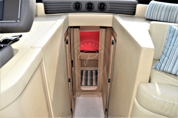 2006 FERRETTI 550 FLY