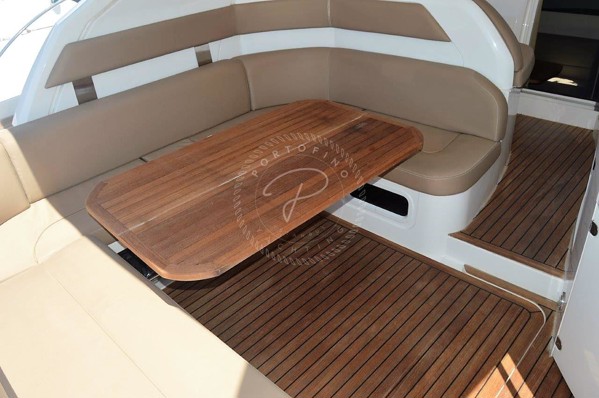 2012 FAIRLINE TARGA 38