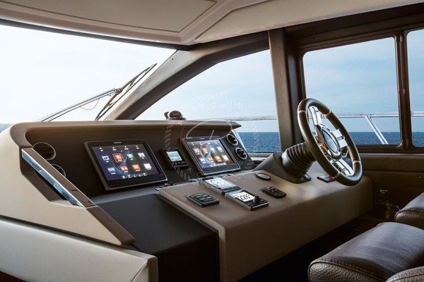 2017 AZIMUT 50