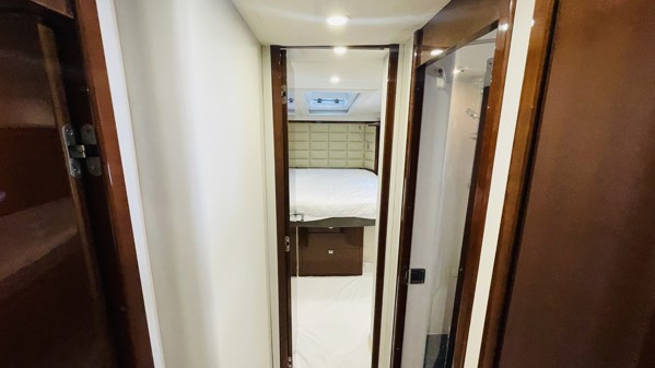 2012 PRINCESS 64
