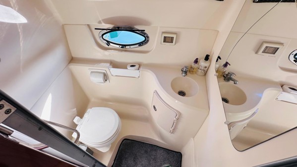 2011 REGAL 2565