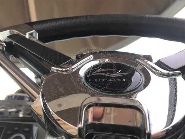 2011 RINKER 280 EC