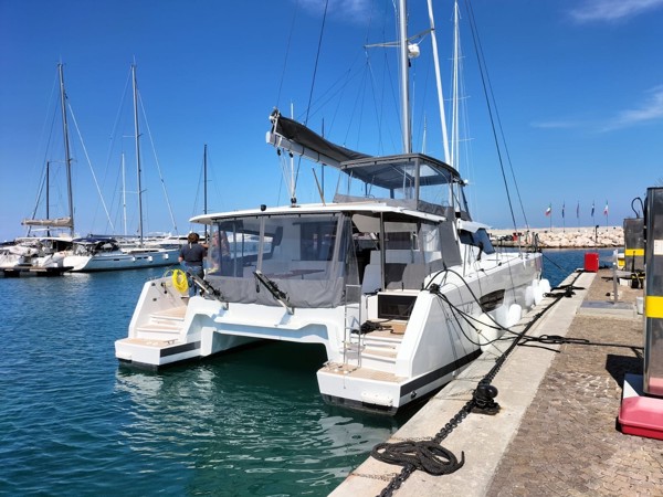 2023 FOUNTAINE PAJOT ASTREA 42 