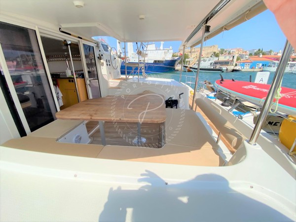 2008 FOUNTAINE PAJOT ORANA 44