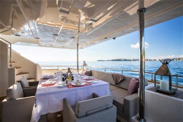 2012 | 2016 FERRETTI CUSTOMLINE 100