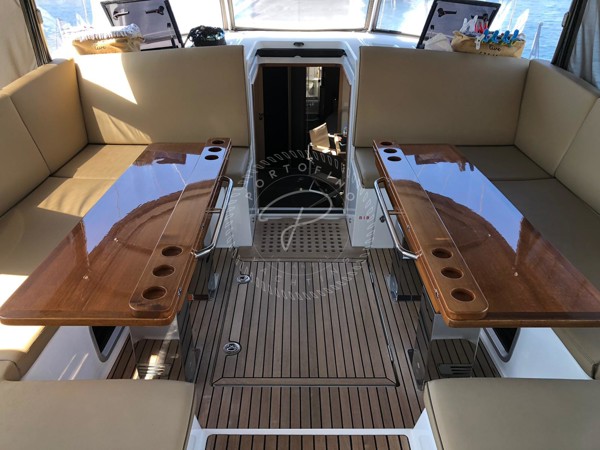2017 JEANNEAU 64