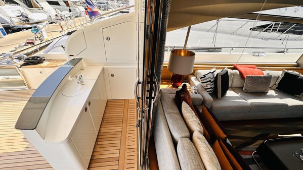 2014 PRINCESS 88