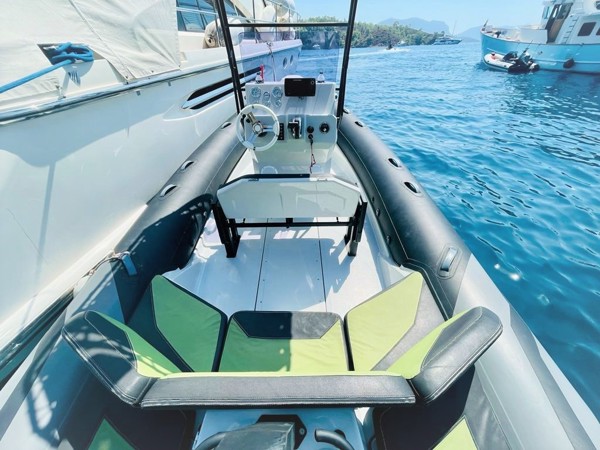 2020 GRAND DRIVE 600 LUX