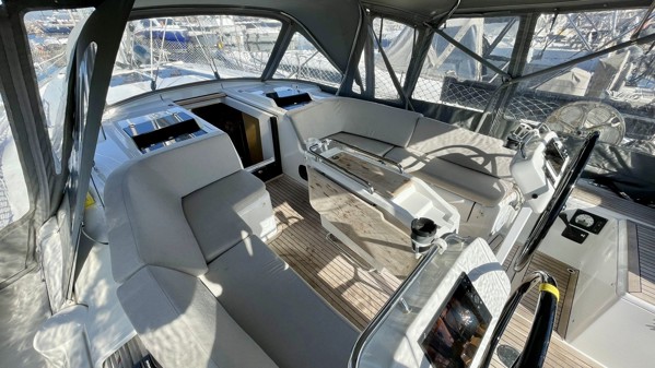 2022 HANSE 458