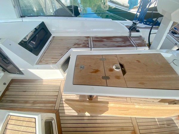2021 BENETEAU OCEANIS 51.1