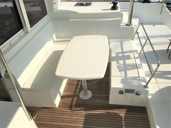 2011 LAGOON 400