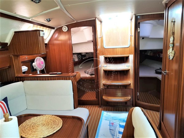 2005 BAVARIA 38 CRUISER