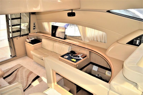 2006 FERRETTI 550 FLY