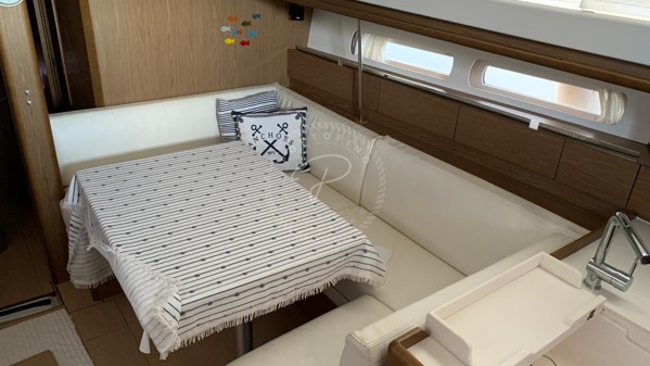 2012 JEANNEAU SUN ODYSSEY 44 DS
