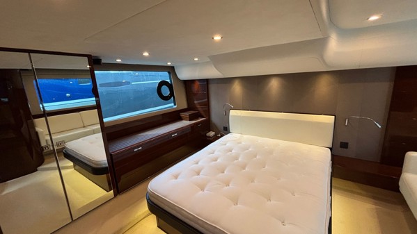 2013 PRINCESS 56 FLY 