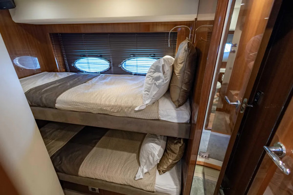 2012 PRINCESS 64