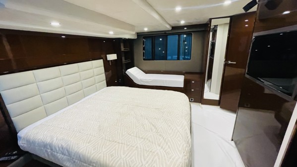 2012 PRINCESS 64