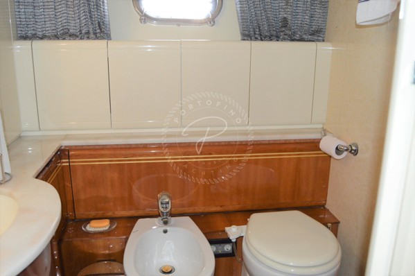 2001 FERRETTI YACHTS 80