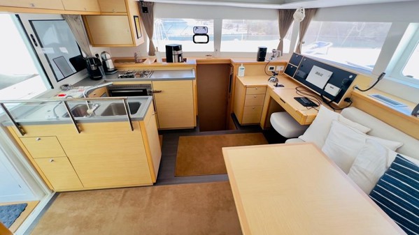2015 LAGOON 450 F OWNER'S VERSION