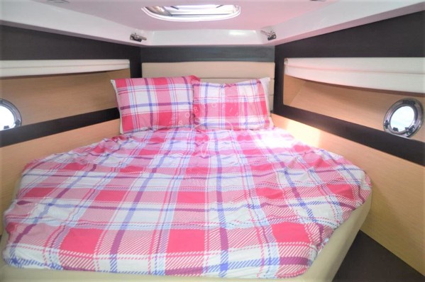 2009 BENETEAU MONTE CARLO 37