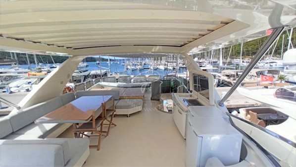 2012 AZIMUT 78 FLY