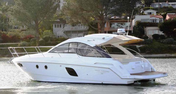 2014 BENETEAU GT 38