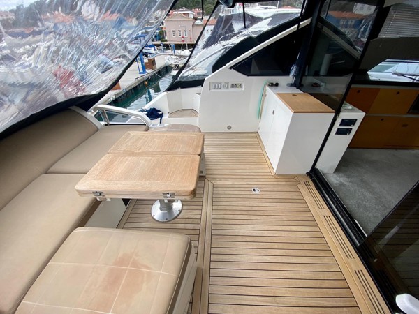 2012 FAIRLINE TARGA 50 GT